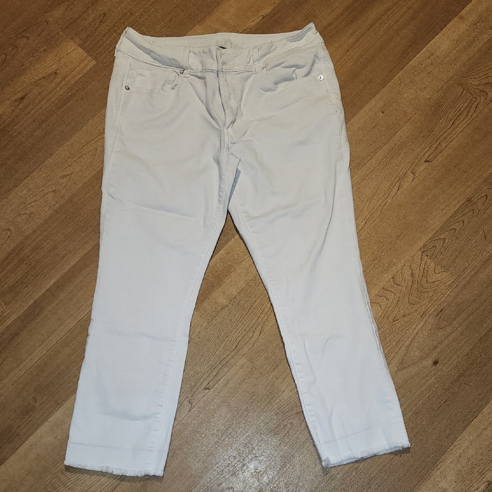 American Eagle Outfitters Denim White Capris